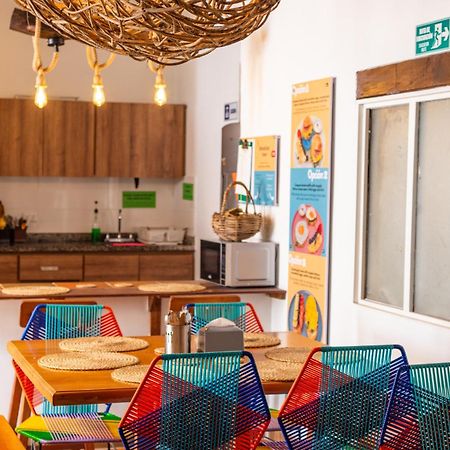 Traveler Hostel Сан-Хиль Экстерьер фото