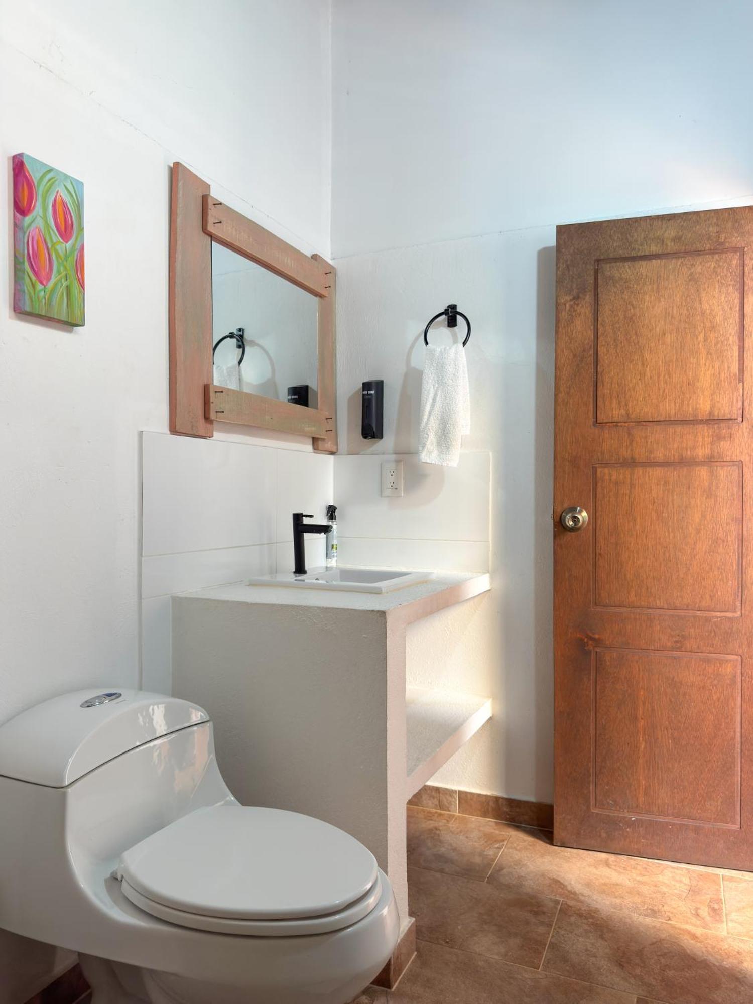 Traveler Hostel Сан-Хиль Экстерьер фото